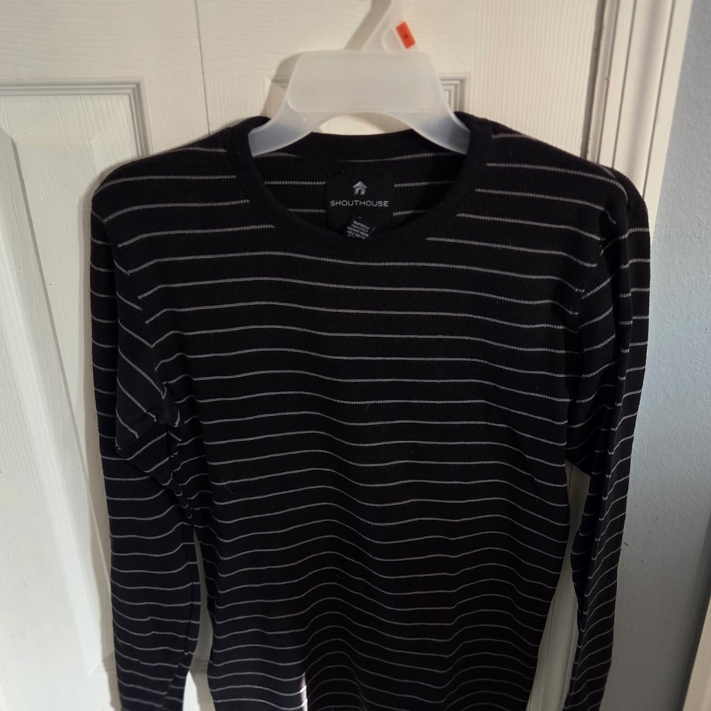 Shouthouse Men's Black and White Striped Long Sleeve Sweater Size S